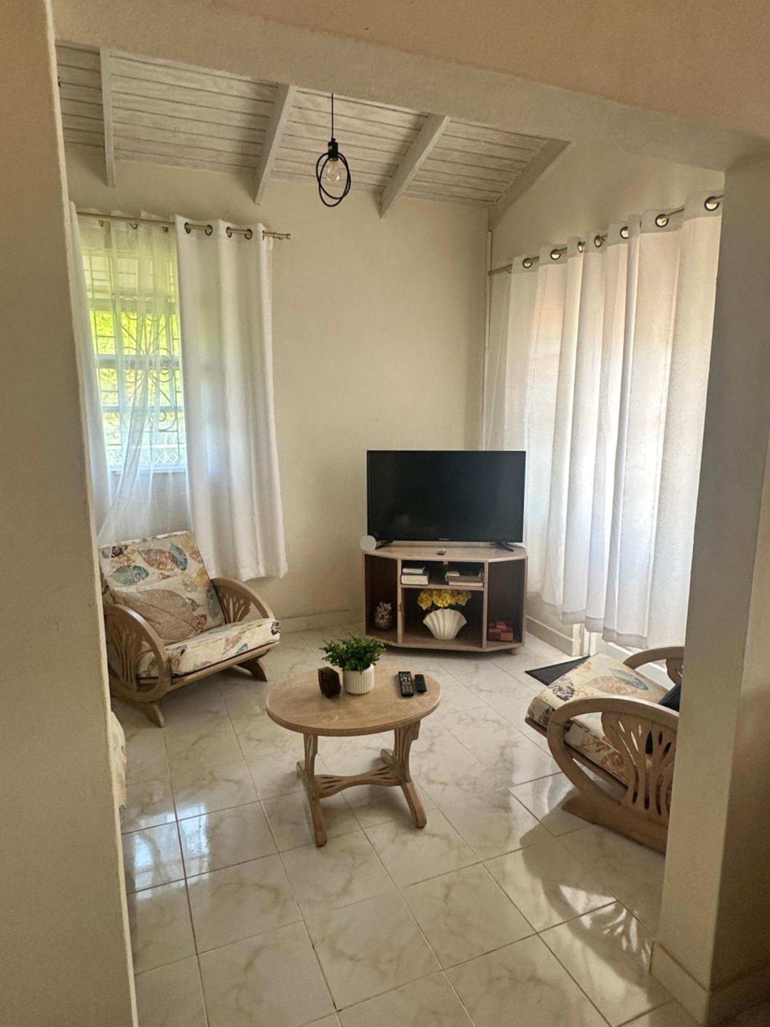 Entire Home - West Coast Barbados Saint Peter Εξωτερικό φωτογραφία